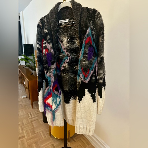 Elizabeth and James cardigan - Picture 2 of 4